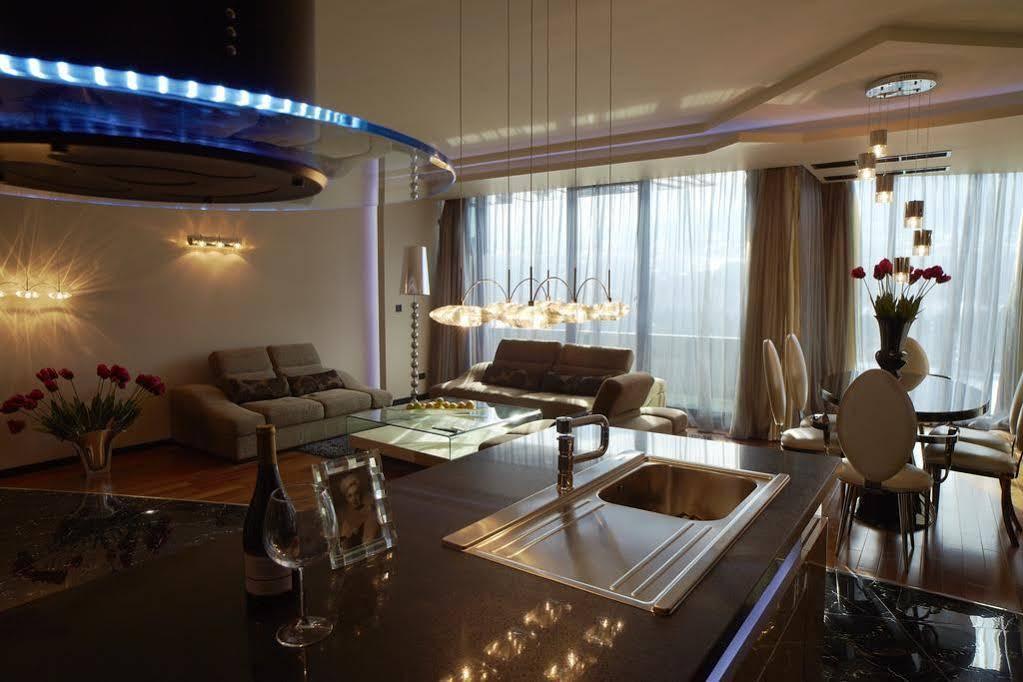Hotel Emirates Szófia Kültér fotó