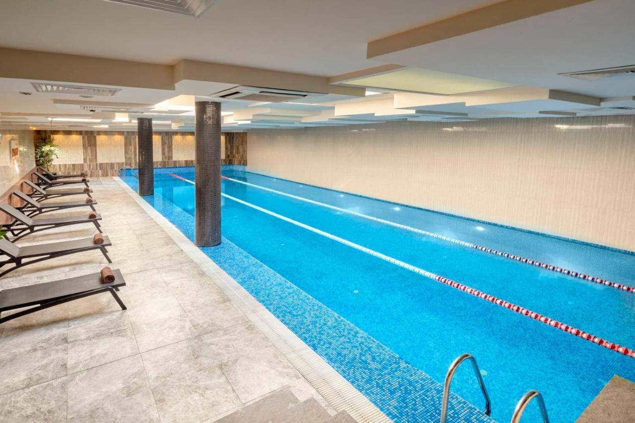 Hotel Emirates Szófia Kültér fotó