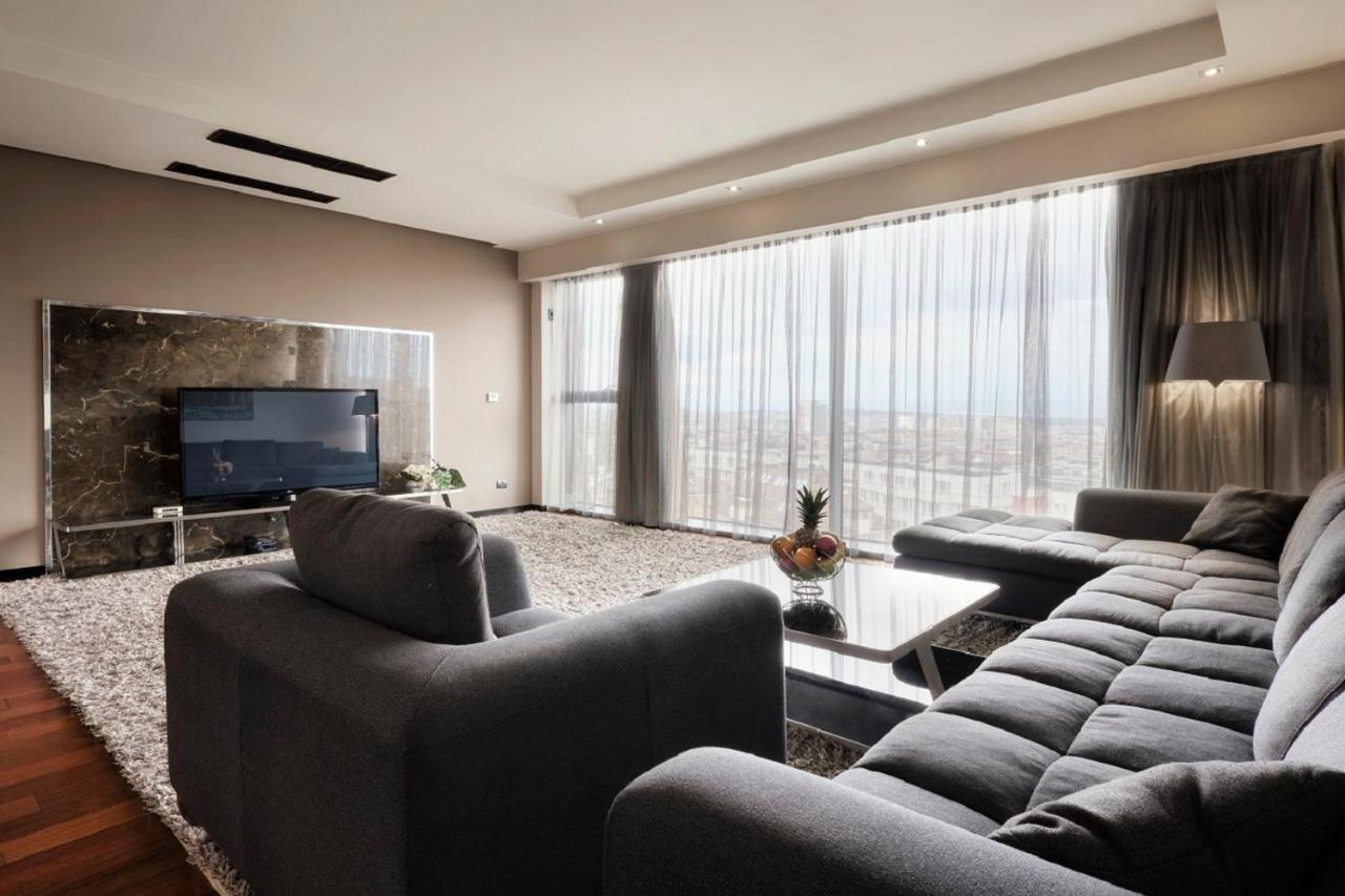 Hotel Emirates Szófia Kültér fotó