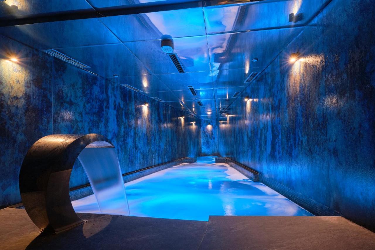 Hotel Emirates Szófia Kültér fotó