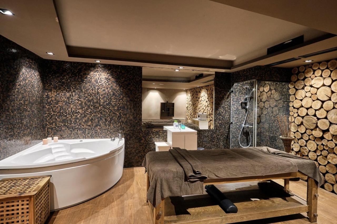 Hotel Emirates Szófia Kültér fotó